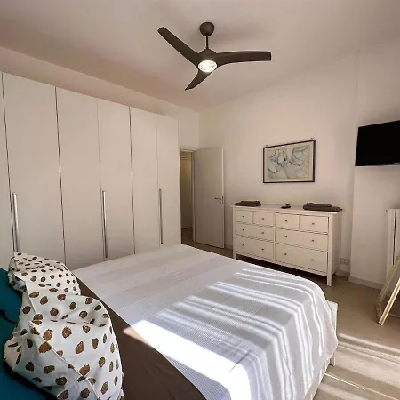 Kennedy38 Apartment